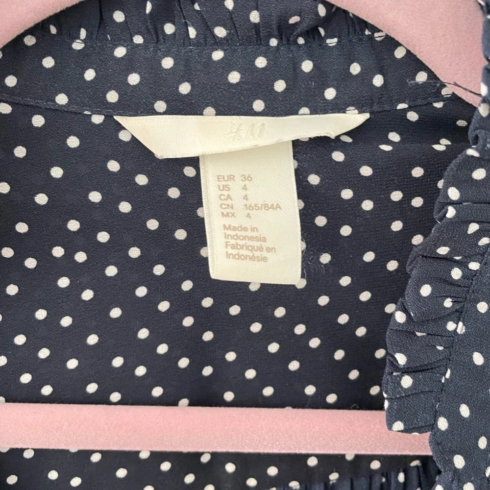 H&M, Size 4, Navy & White - Picture 2 of 2